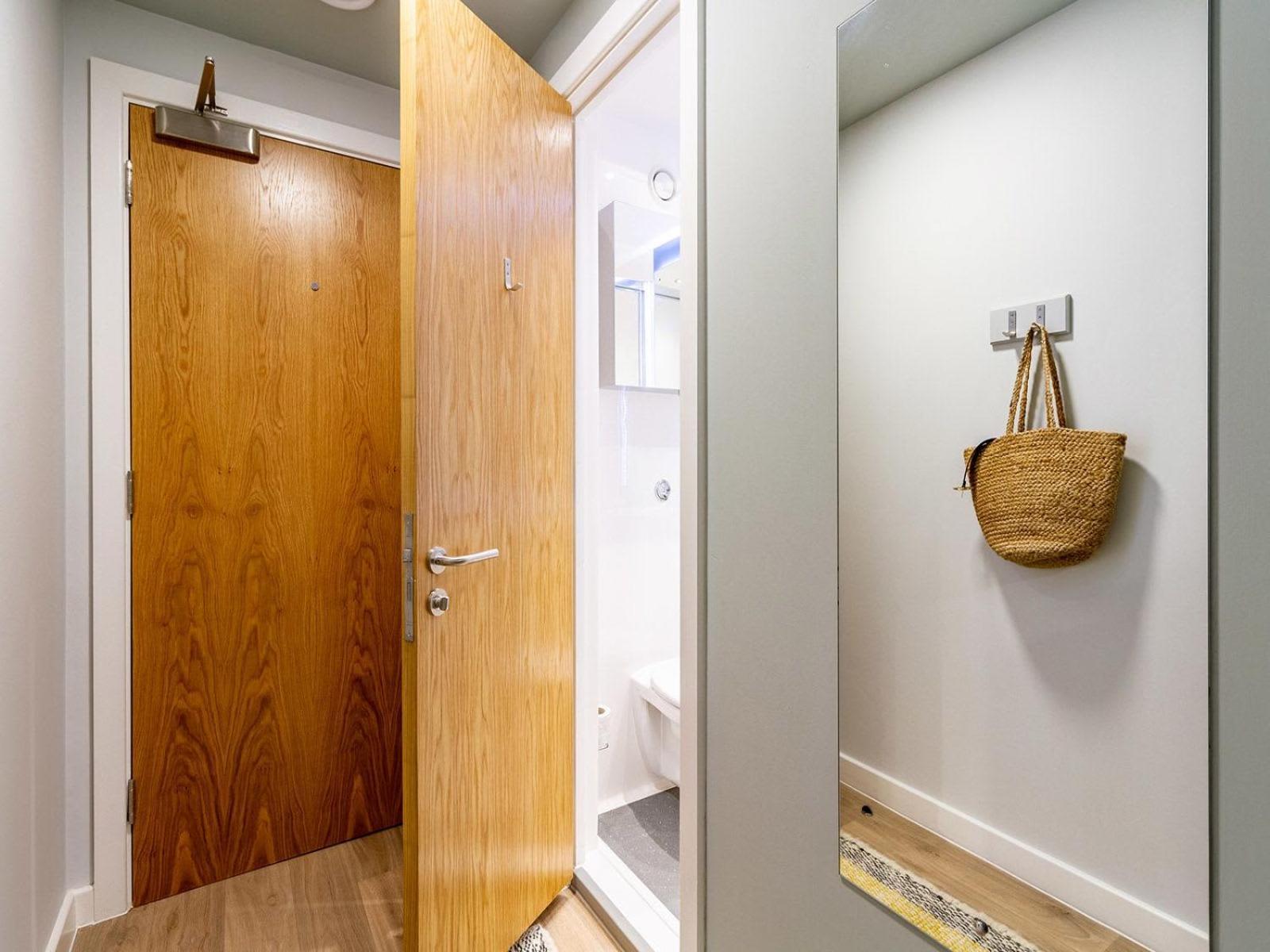 Apartment For Students Only - The Refinery In Leeds *