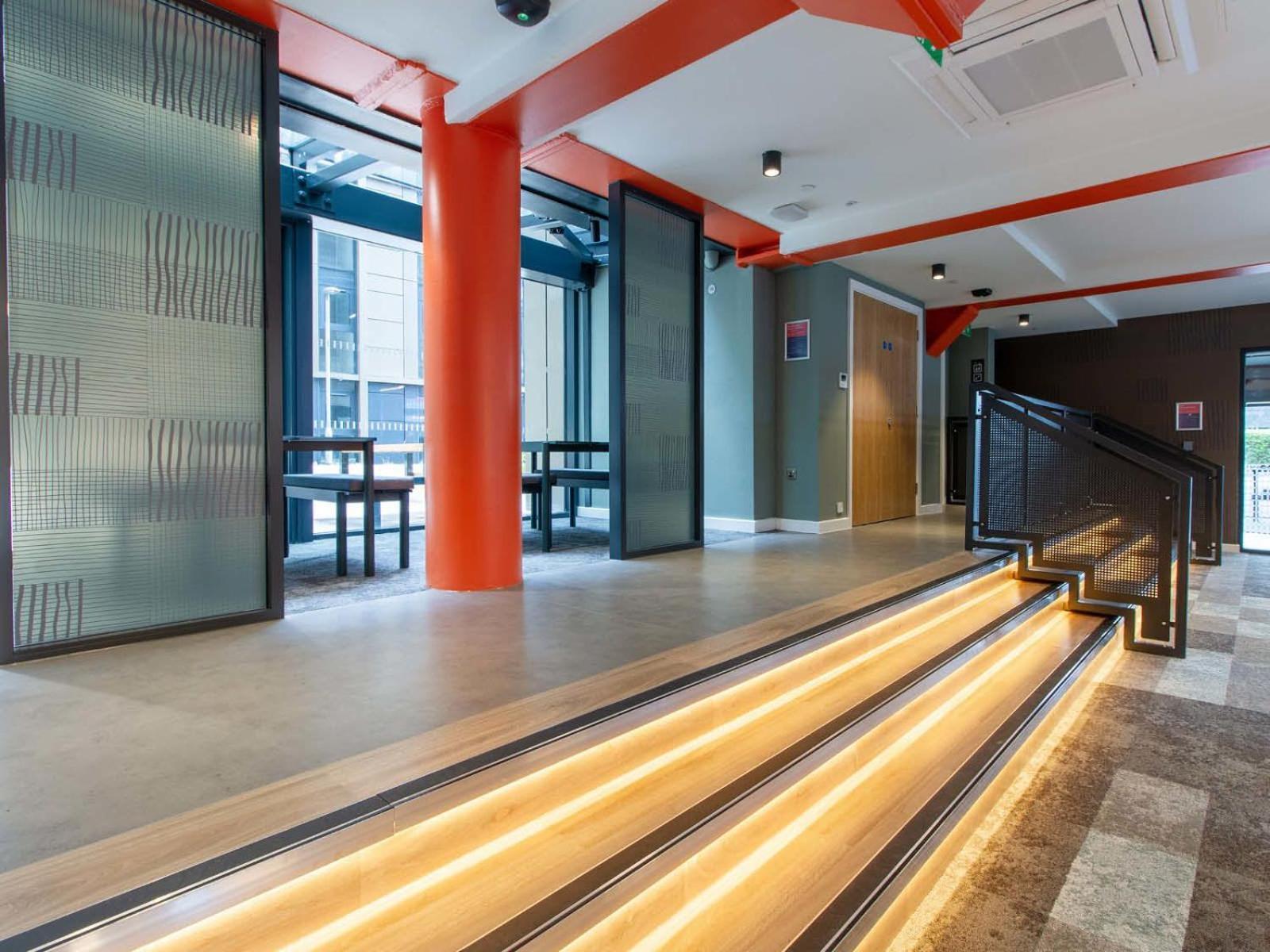 For Students Only - The Refinery In Leeds * Leeds (West Yorkshire)